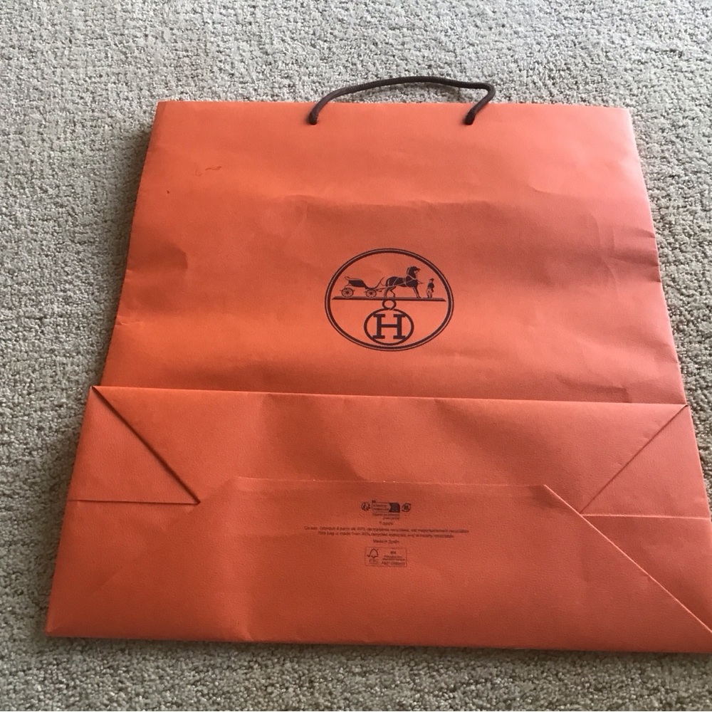 Authentic Hermes Orange Paper Shopping Bag Sac Large 18.5 x 16.5 x 6.5 - Picture 3 of 5